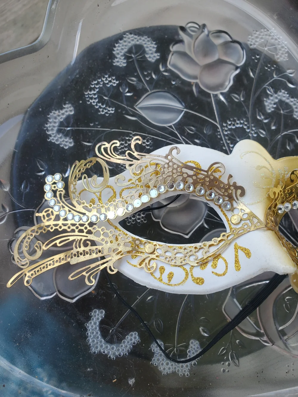 luxury rebel White and Gold Venetian Masquerade Face Mask